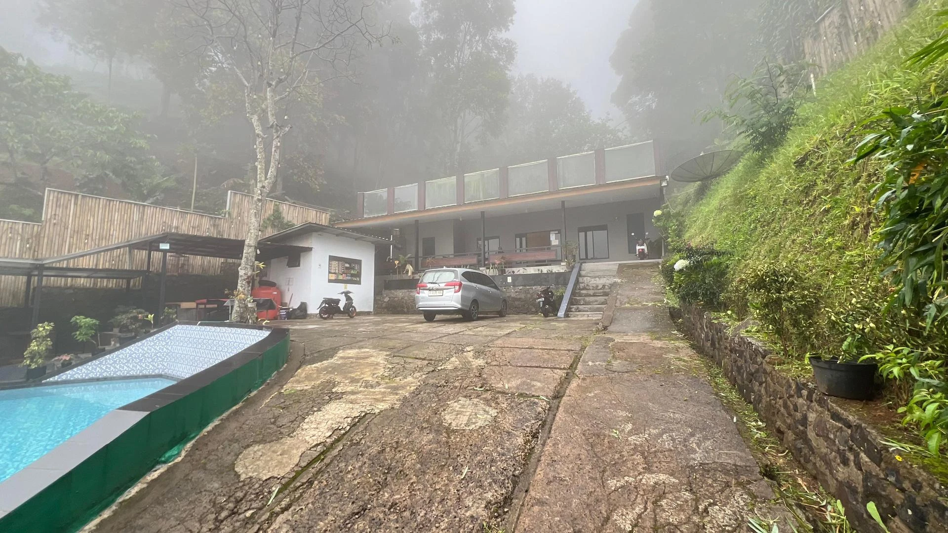 Villa Everest ( BEBAS BERISIK ) - Foto 14